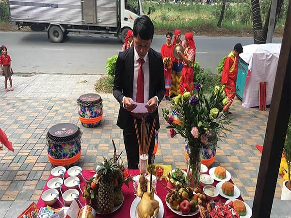 Văn khấn khai trương cửa hàng mới