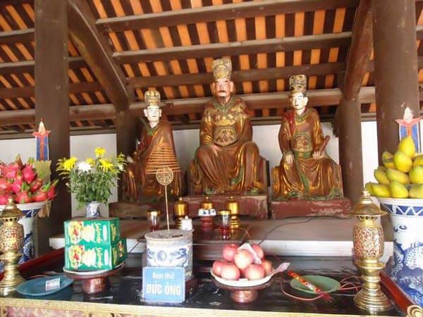 Chi tiết bài văn khấn Đức Ông tại chùa