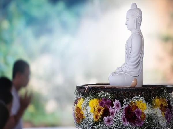 Văn khấn lễ tạ cuối năm tại chùa