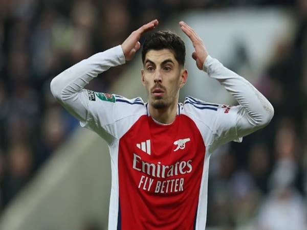 Ngoại hạng Anh 2025: Arsenal gặp khó, Liverpool hưởng lợi