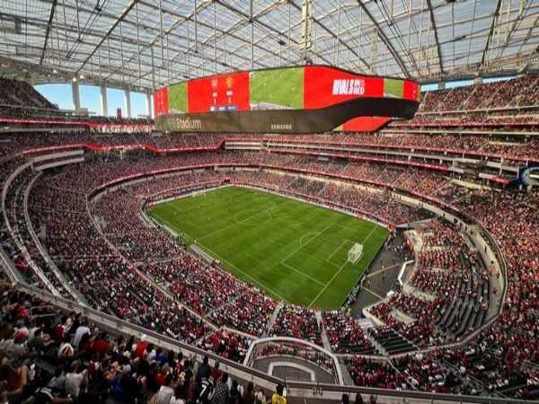 Sân Old Trafford niềm tự hào của câu lạc bộ Man United