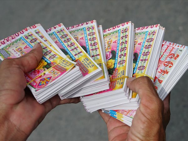 Tìm hiểu cơ cấu giải 1 vé số trúng bao nhiêu?